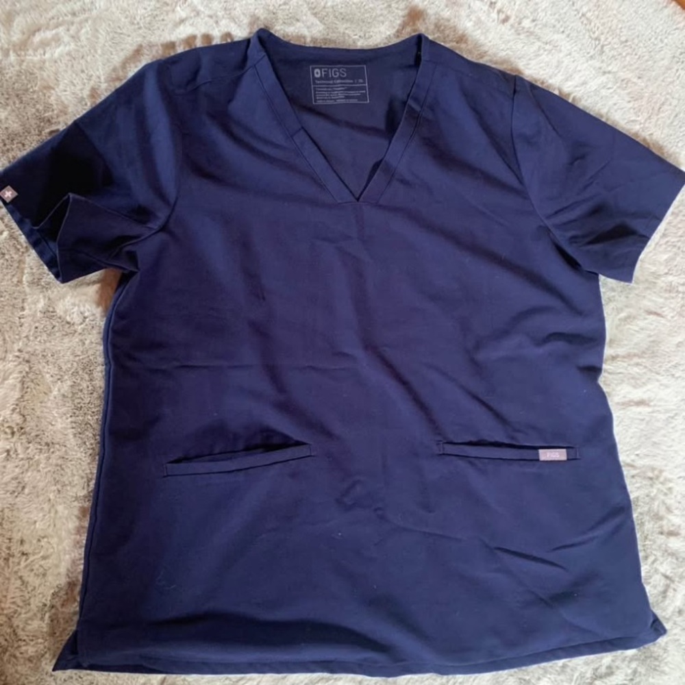 Figs womens scrub shirt